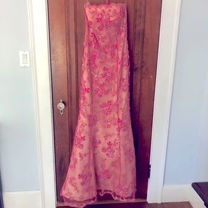 Embroidered tulle Caché gown